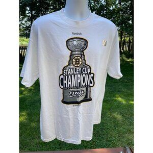Reebok Stanley Cup Champions 2011 Boston Bruins T-Shirt White Stained Sports